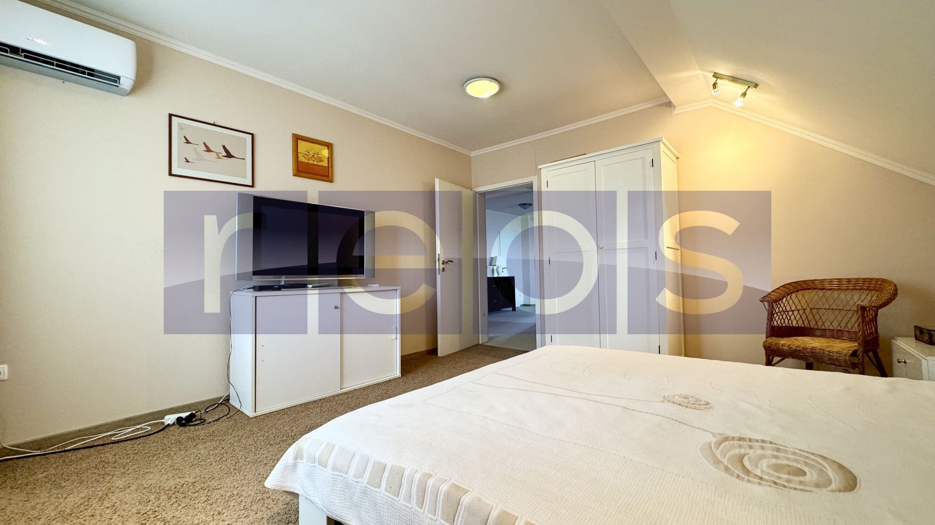 VANZARE VILA UNICA | PISCINA | TEREN 2.200 MP | CORBEANCA | OSTRATU - Poză 18