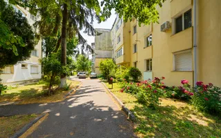 Apartament cu 3 camere, două băi, 77 mp - Poză 18