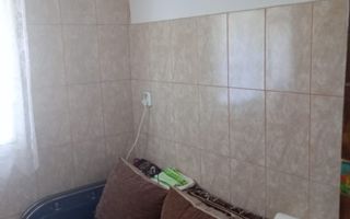 Apartament cu trei camere, Aparatorii Patriei, 130.000€, 0% comision cumparator - Poză 9