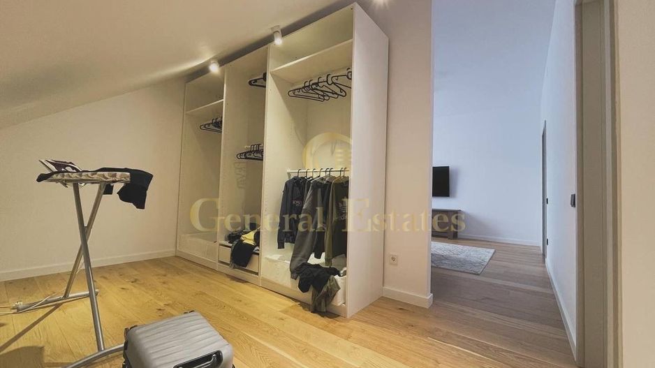 Casă cu design modern & suflet autentic – 200 m² de confort și rafinam - Poză 35