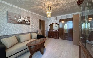 Apartament cu 3 camere  | 55 mp | Centru  |  Comison 0
