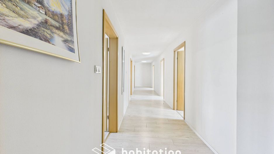 Casă de închiriat în zona Lunei – ideală pentru locuit sau birouri - Poză 12