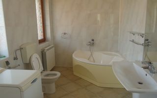 VILA CU 5 CAMERE LA INCHIRIERE LANGA BRITISH SCHOOL - Poză 5