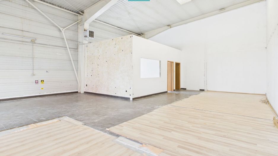 Hală de 110 mp în Arad - Poză 1