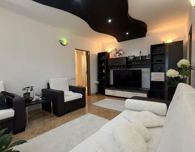 Dristor - 2 minute metrou Dristor - complet renovat - bloc anvelopat - Poză 1