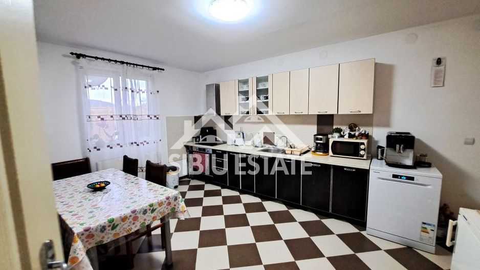 Casa Selimbar, pivnita mare, dormitor la parter - Poză 14