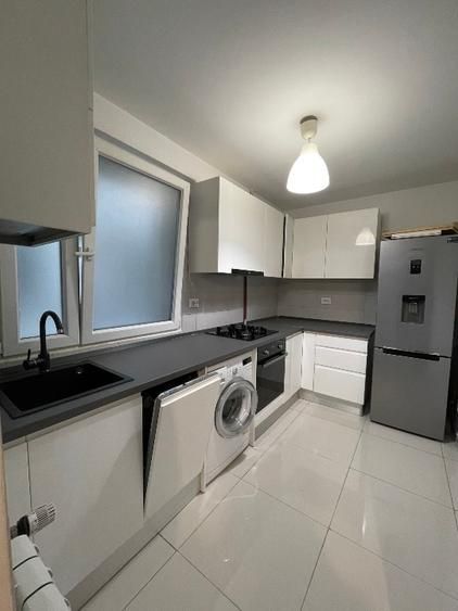 Apartament 2 camere decomandat, 5 min de metrou si de Parcul Tineretului - Poză 10