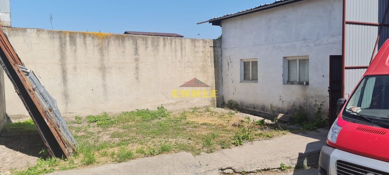 Hala de vanzare zona Pacea 720mp pret 150000 euro negociabil - Poză 3