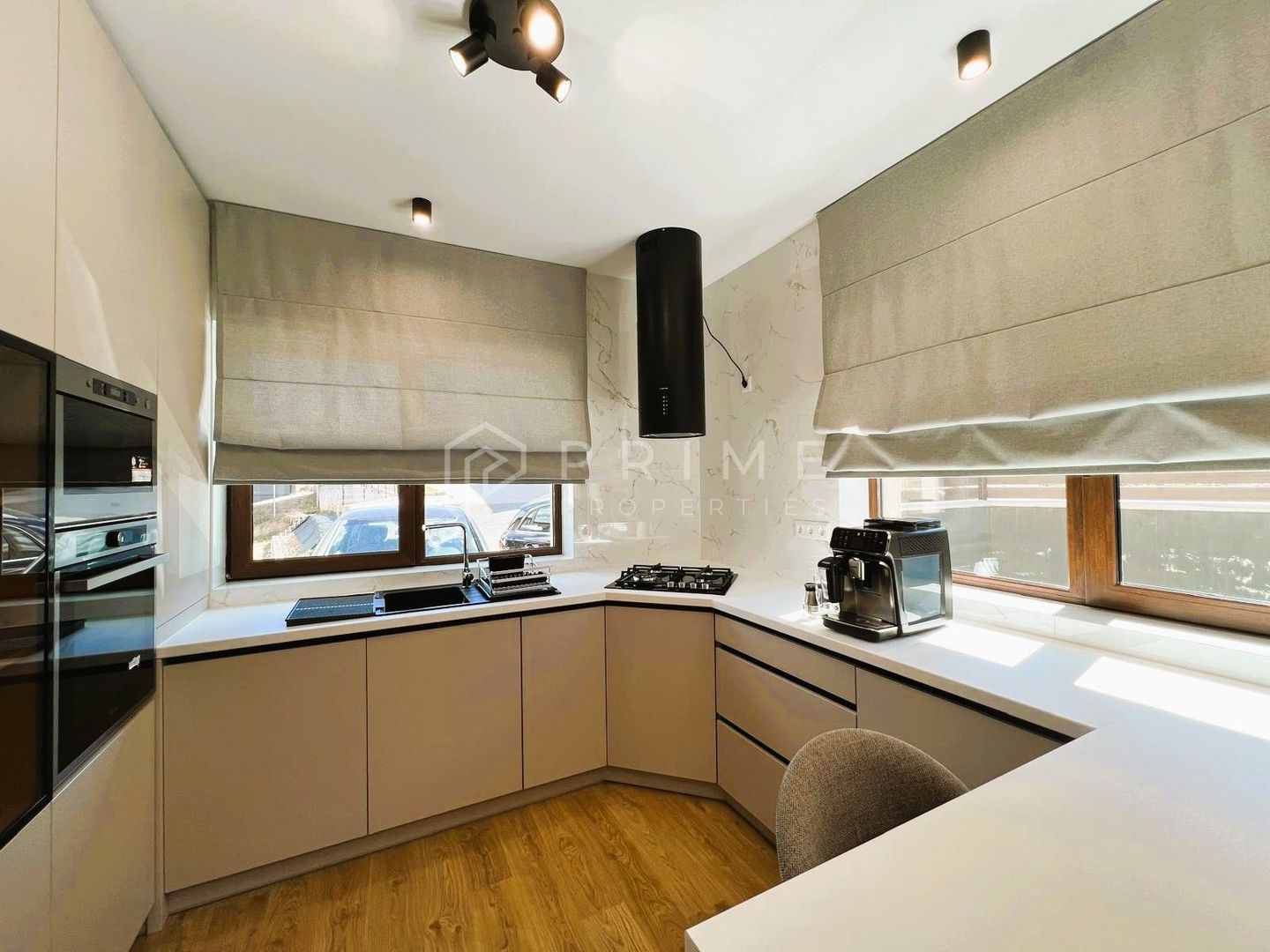 Casă Duplex de vânzare – Corunca | Design deosebit, aproape de pădure - Poză 5