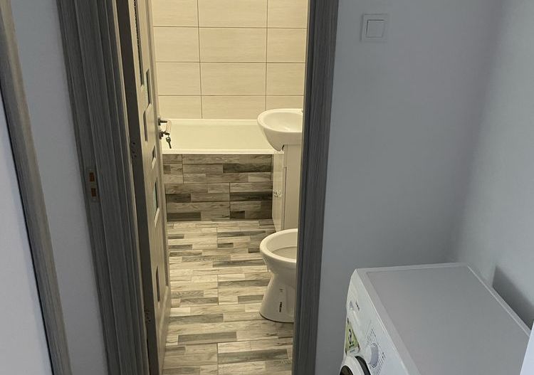 Garsoniera zona Astra etaj - Poză 4