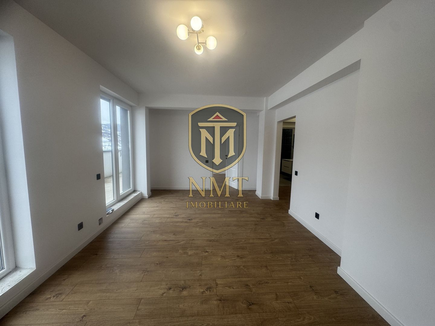Apartament cu 2 camere | terasa de 34 mp | Parcare subterana inclusa - Poză 2