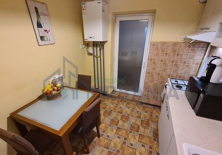 Apartament 3 camere decomandat zona Galata Iasi - Poză 4