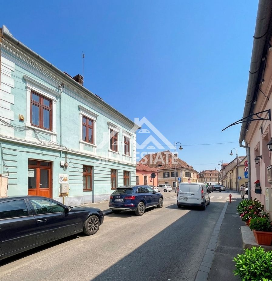Oportunitate: Cladire de 287 mp în Centrul Istoric al Sibiului - Poză 2