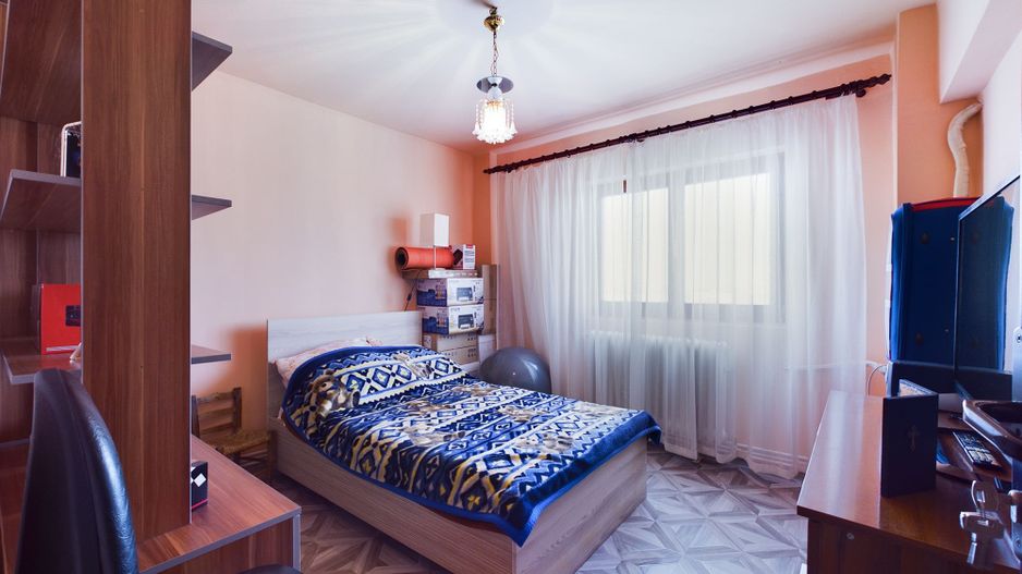 Apartament 4 camere Micalaca - Poză 2