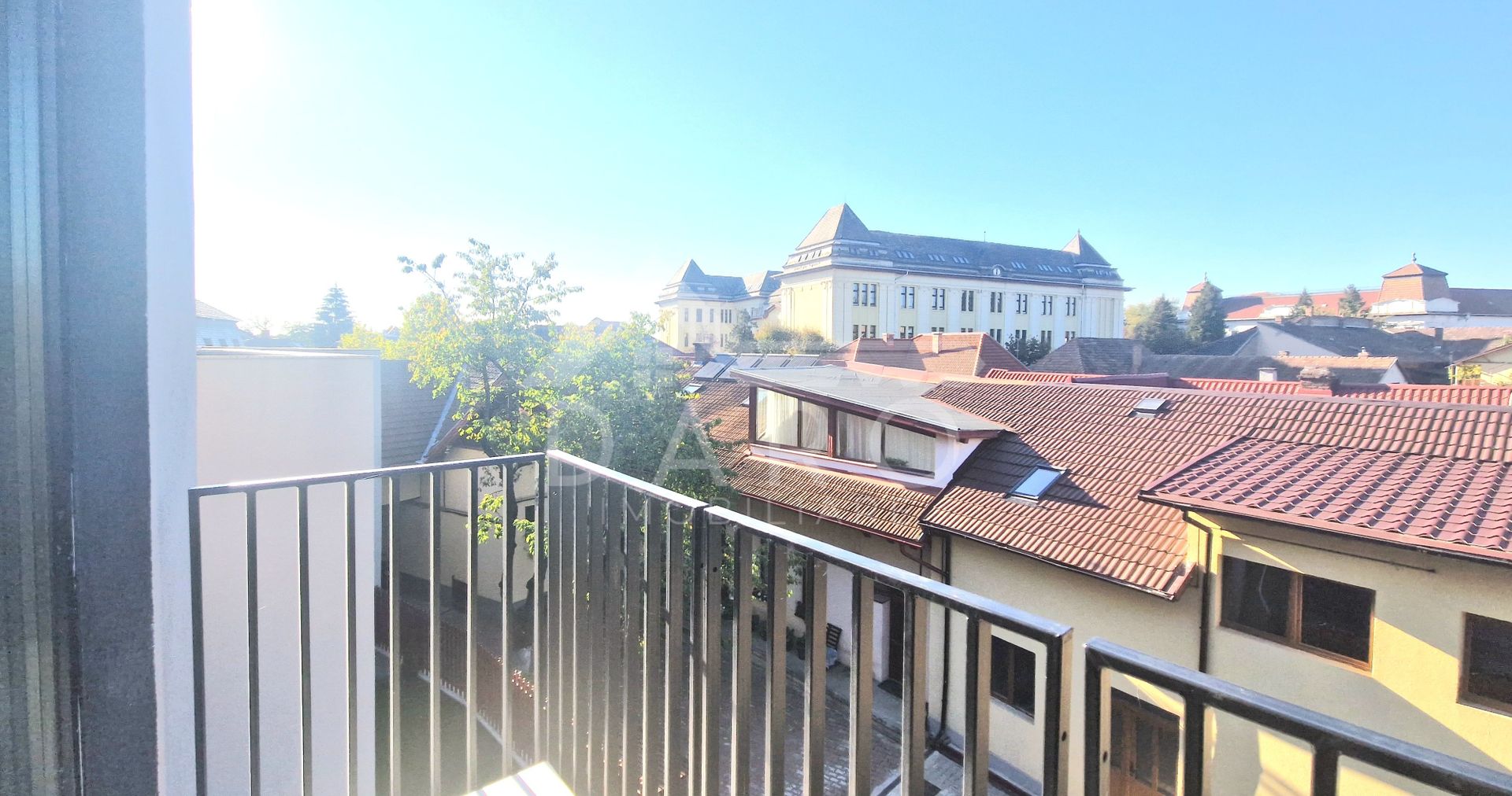 Apartament de inchiriat cu 3 camere , strada Papiu Ilarian - Poză 19