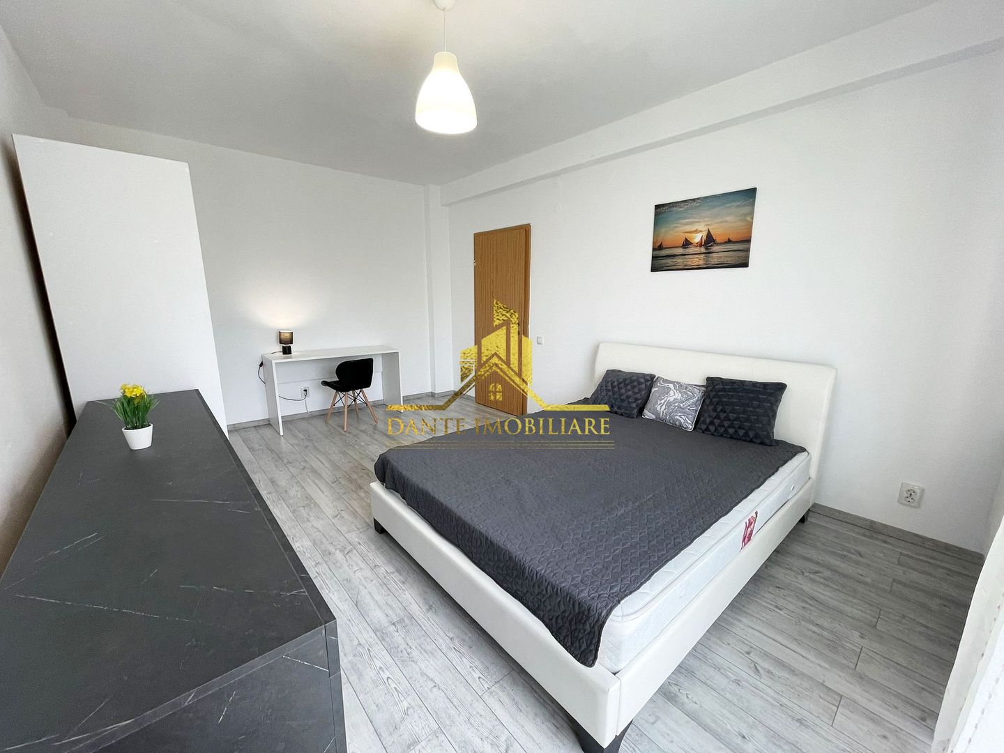 3 camere, modern, bloc nou, balcon, pacare, Zorilor, Observatorului - Poză 1