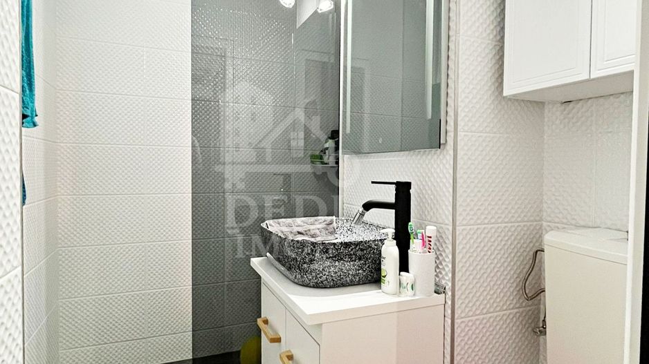 Apartament 1 camere de vânzare in zona Rogerius, Oradea - Poză 9