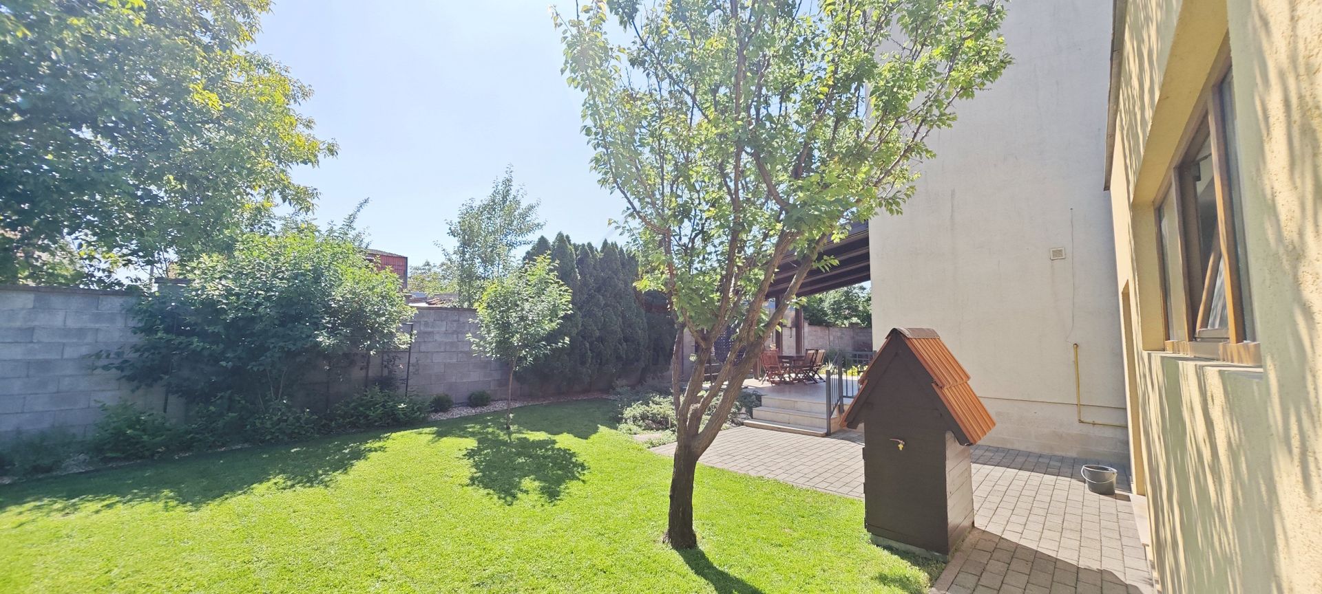 Casa spatioasa. Pretabil si pt. clinica, invatamant, camin varstnici. - Poză 48