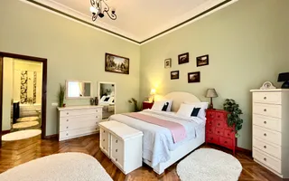 Apartament grandios cu vedere spectaculoasă spre Piața Libertății - Poză 19