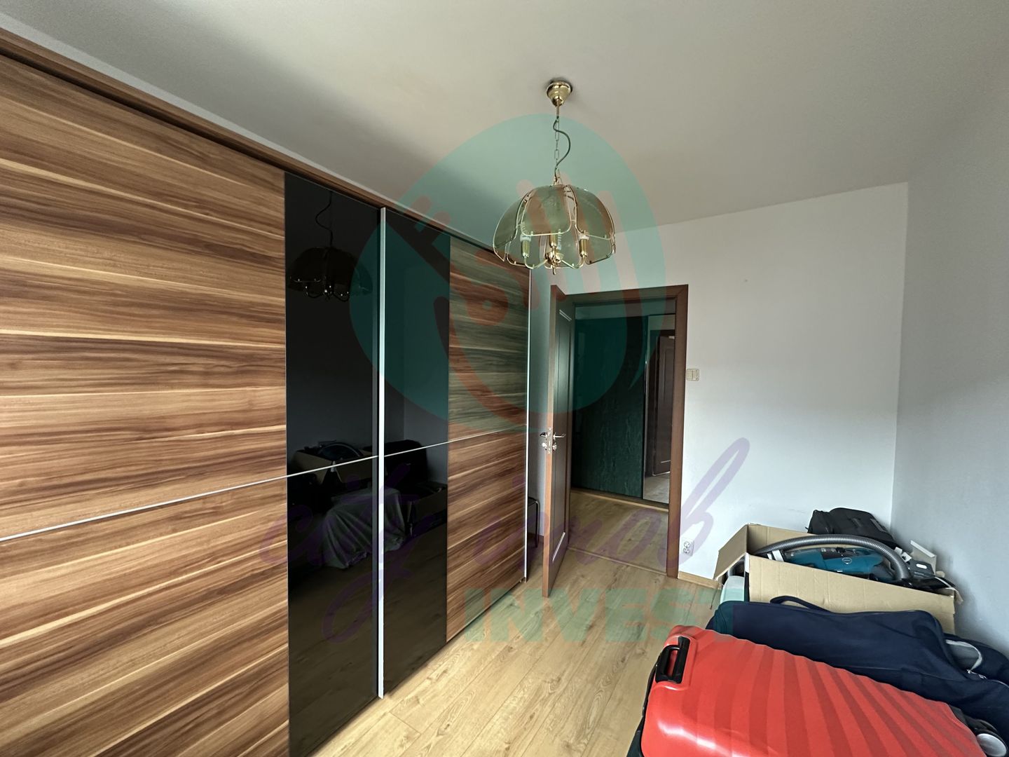 3 camere lanaga METROU si Parc - Poză 9