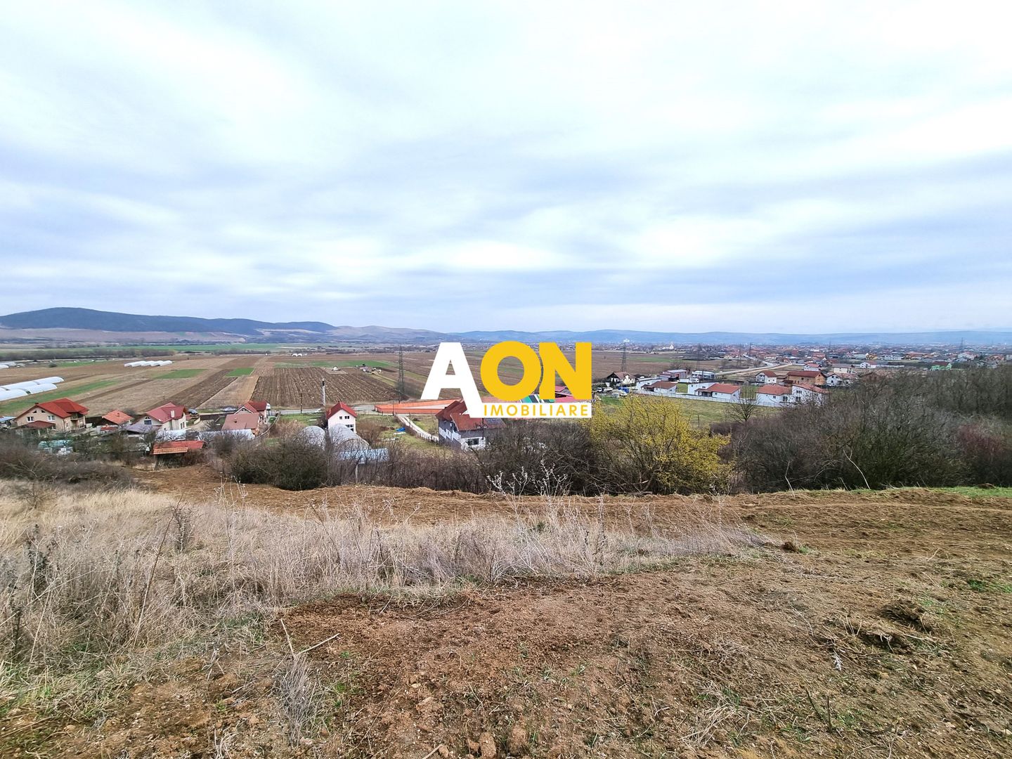 De vanzare 1423mp teren intravilan, zona Micesti - Poză 1