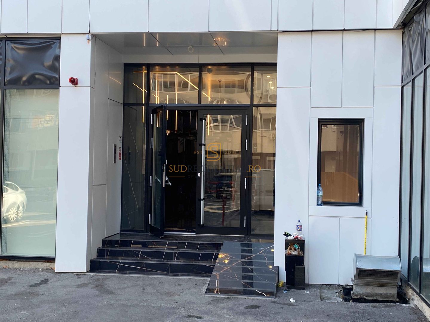 Garsoniera noua, mobilata si utilata, parcare inclusa – Oltenitei - Poză 11