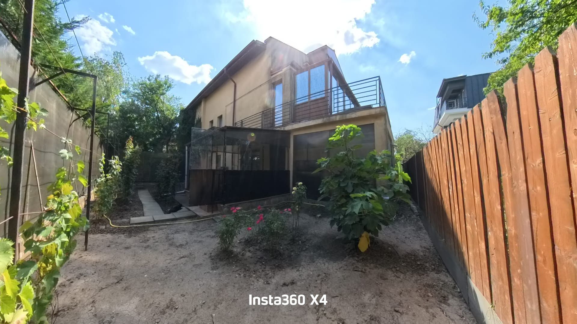 Casă individuală P+1+M cu garaj și terase spațioase – Otopeni Central - Poză 11