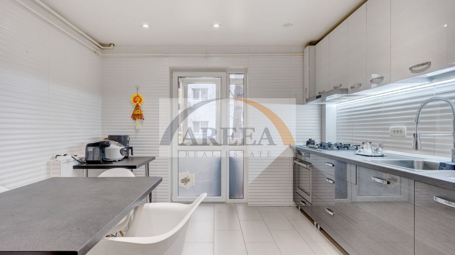 RAR SI FRUMOS - de vanzare 4 camere PREMIUM, parter/4 - Brancoveanu - Poză 2