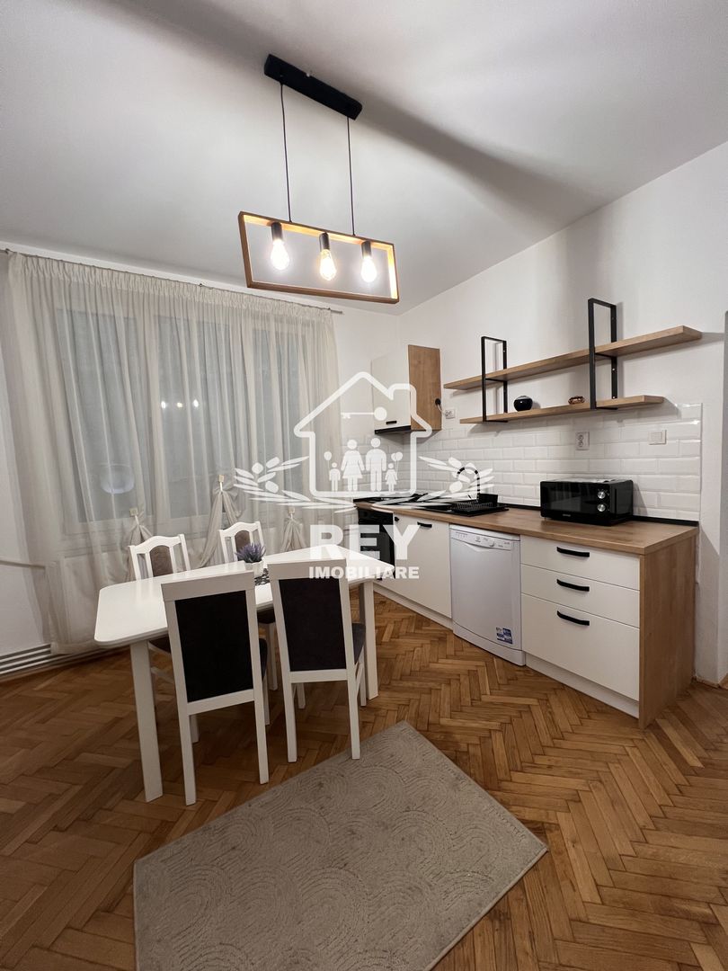 Apartament de vânzare 2 camere decomandate zona Str. Constituției/9mai - Poză 12