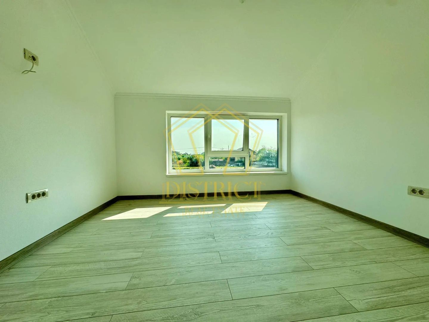 Duplex cu 5 camere, perete dublu | Becicherecul Mic | COMISION 0% - Poză 8