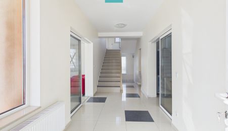 Casă individuală spre închiriat – Moșnița Nouă