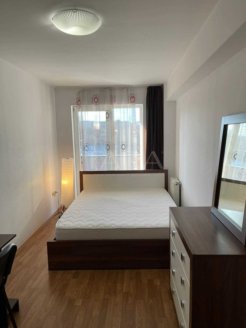 Apartament cu 2 camere, balcon generos, proximitatea Paltinia. - Poză 4