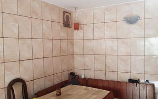 Casă cu 5 camere, mansardă și garaj în cartierul Bucium, Iași - Poză 5