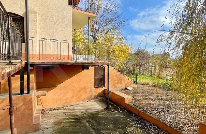 De vânzare – Clădire impresionantă, 11 camere, 9 dormitoare, Păcurari - Poză 8