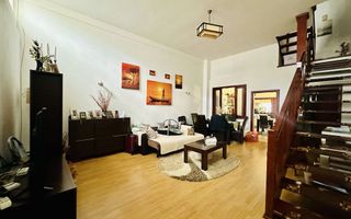 Casa moderna Vladesti | Zona Exclusivista | Curte interioara | - Poză 2