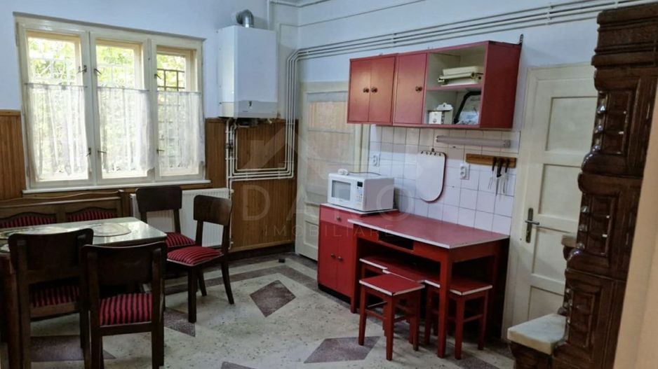 Casă ultracentrală, singur în curte Târgu Mureș – 2 Apartamente - Poză 5