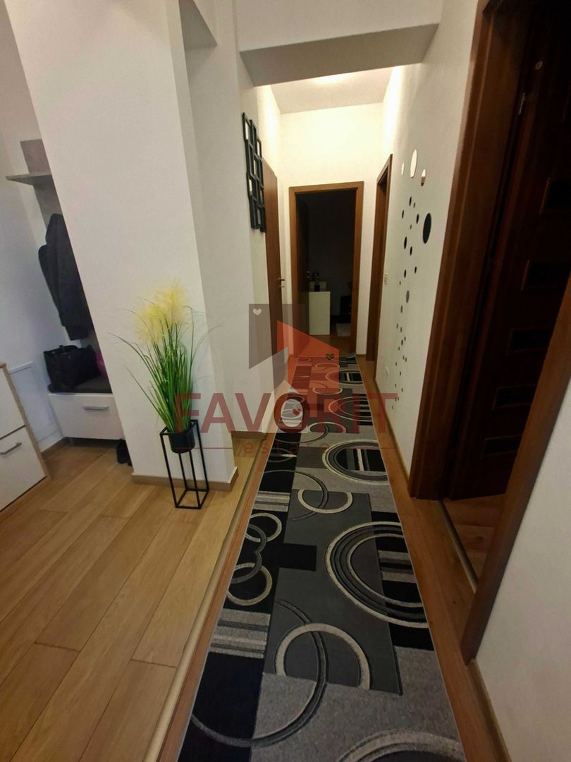 Decomandat. Mobilat si utilat - Poză 4