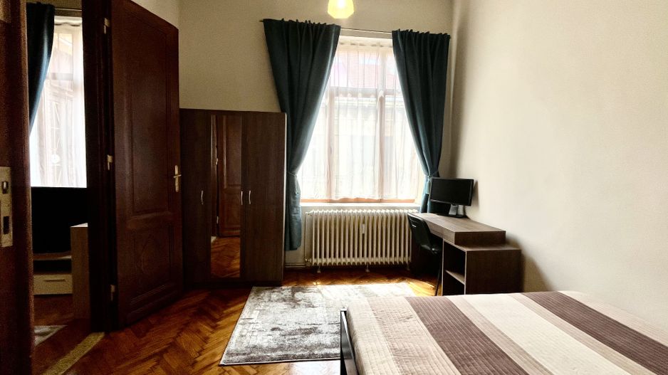 Apartament cu aer nobiliar,  clădire istorică,  zona Unirii - Medicina - Poză 11