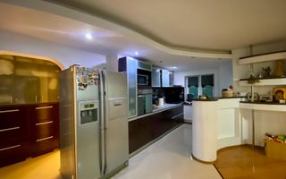 DE VANZARE APARTAMENT 3 CAMERE RENOVAT, 2 BAI | DRUMUL SARII - Poză 2