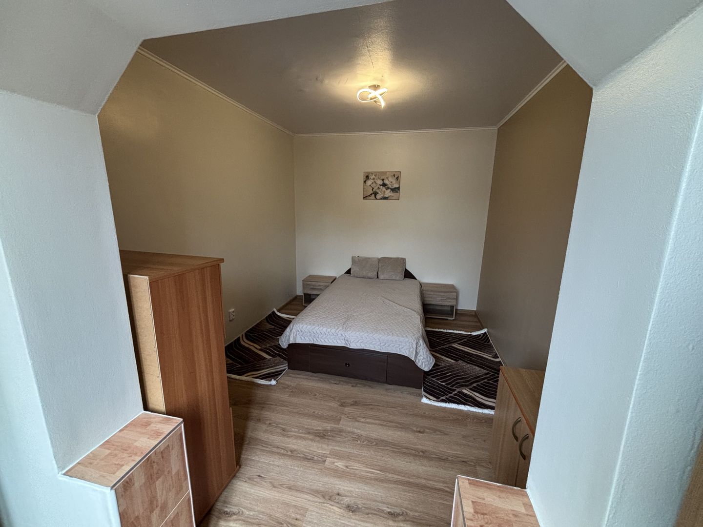 Ap. Cu 2 camere - zona 7 noiembrie - Poză 2