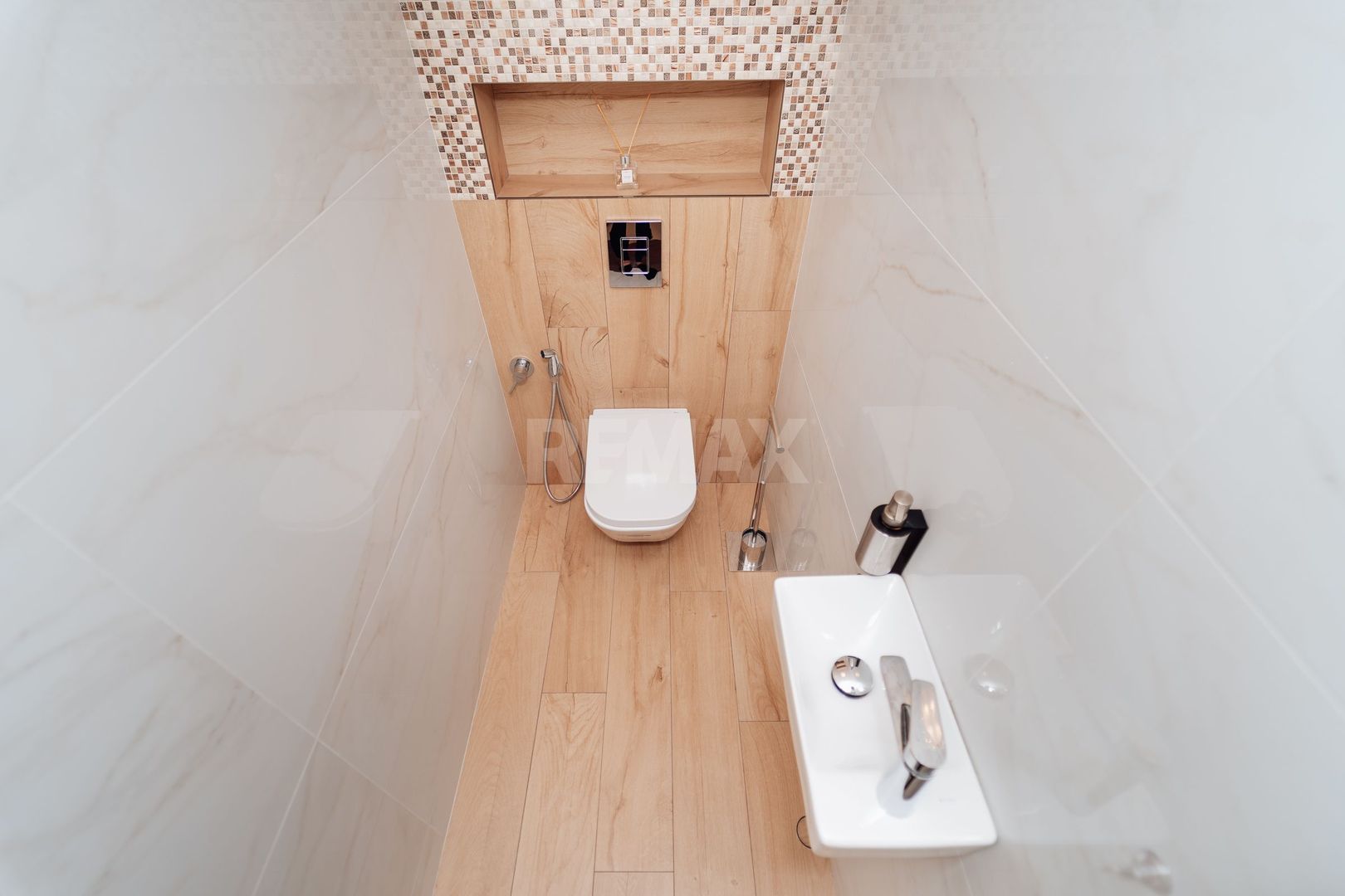 De vânzare | Apartament cu 2 camere, 74,6 m², str. Melestiu 1 Parcul Valea Trandafirilor - Poză 17