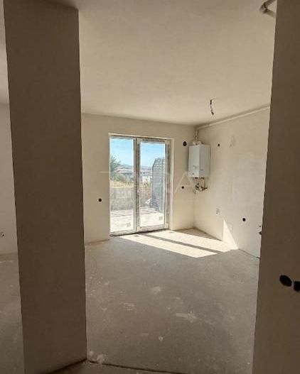 Ultimul apartament din ansamblu, terasă de 25 mp și grădină de 70 mp. - Poză 3