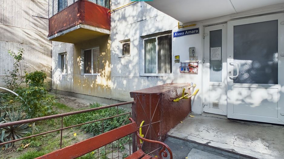 Apartament cu 2 camere în Vlaicu - Poză 1