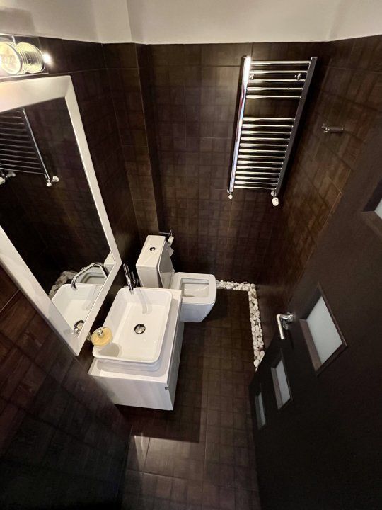 Unirii zona Marriott, Casa/Vila P+1+curte, Comercial sau Rezidential - Poză 9