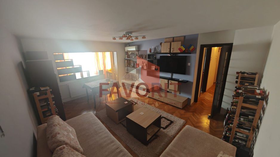 4 camere | centrala proprie | etaj intermediar | zona excelenta | renovat | - Poză 2