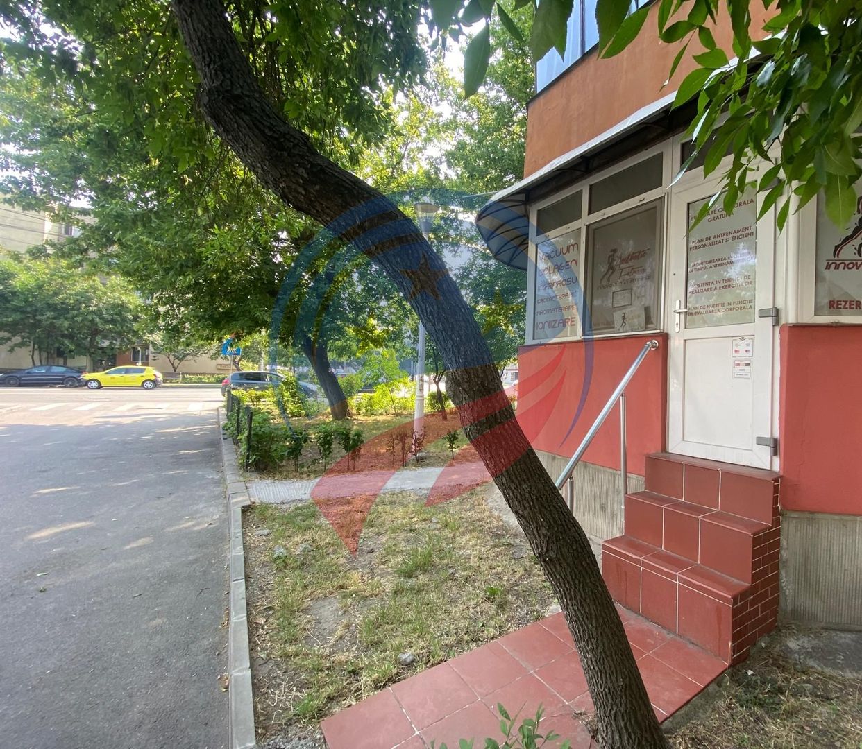 SPATIU COMERCIAL APARTAMENT 3 CAM ZONA GARA - Poză 1