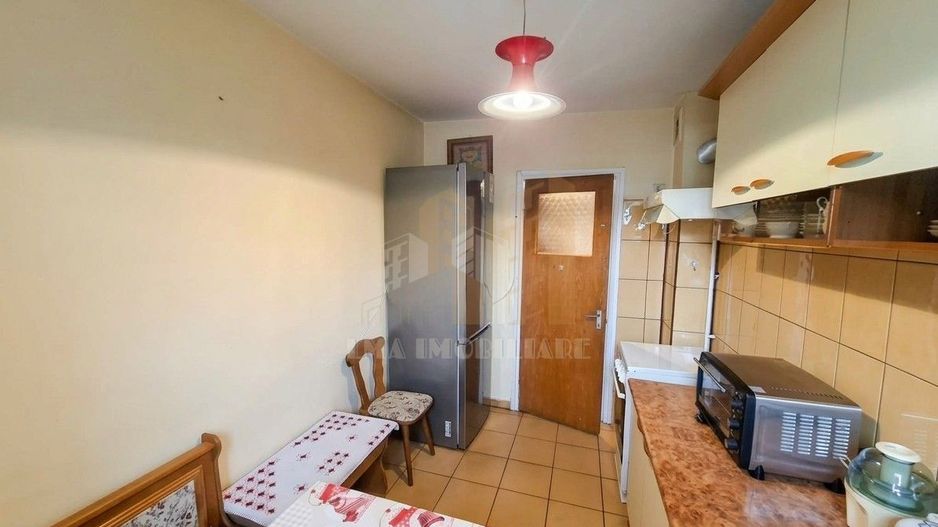 Apartament 3 camere semidecomandat Barbu Lautaru Brasov - Poză 4