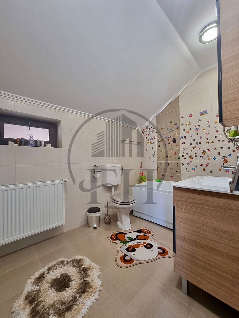 VANDUT/ SOLD - Casa / Vila de vanzare Valu lui Traian - Poză 19