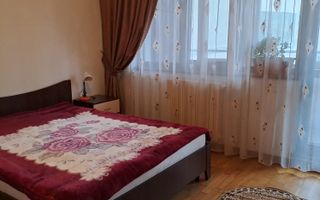 Apartament 4 Camere decomandat bloc Iasicon, central - Poză 1