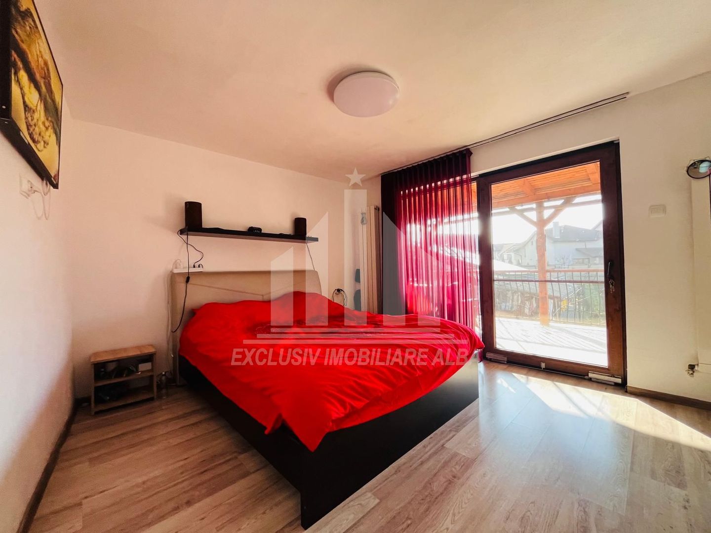 Casa individuala renovata, Lipoveni - Poză 6